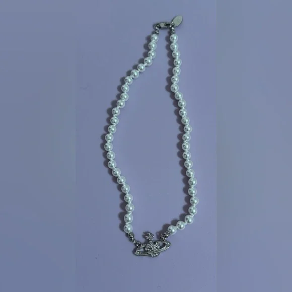 Pearl Necklace with Silver Saturn Pendant - Picture 2 of 2